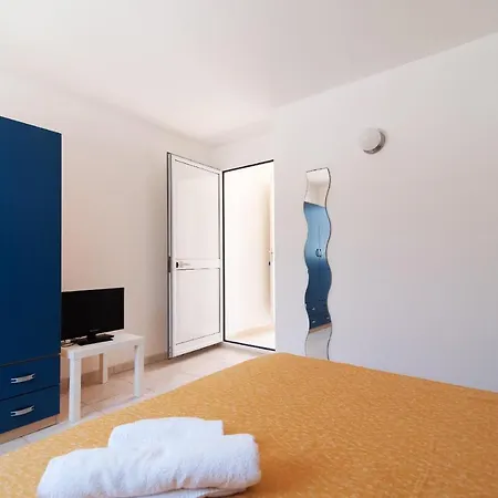 Blu Marini Studio *